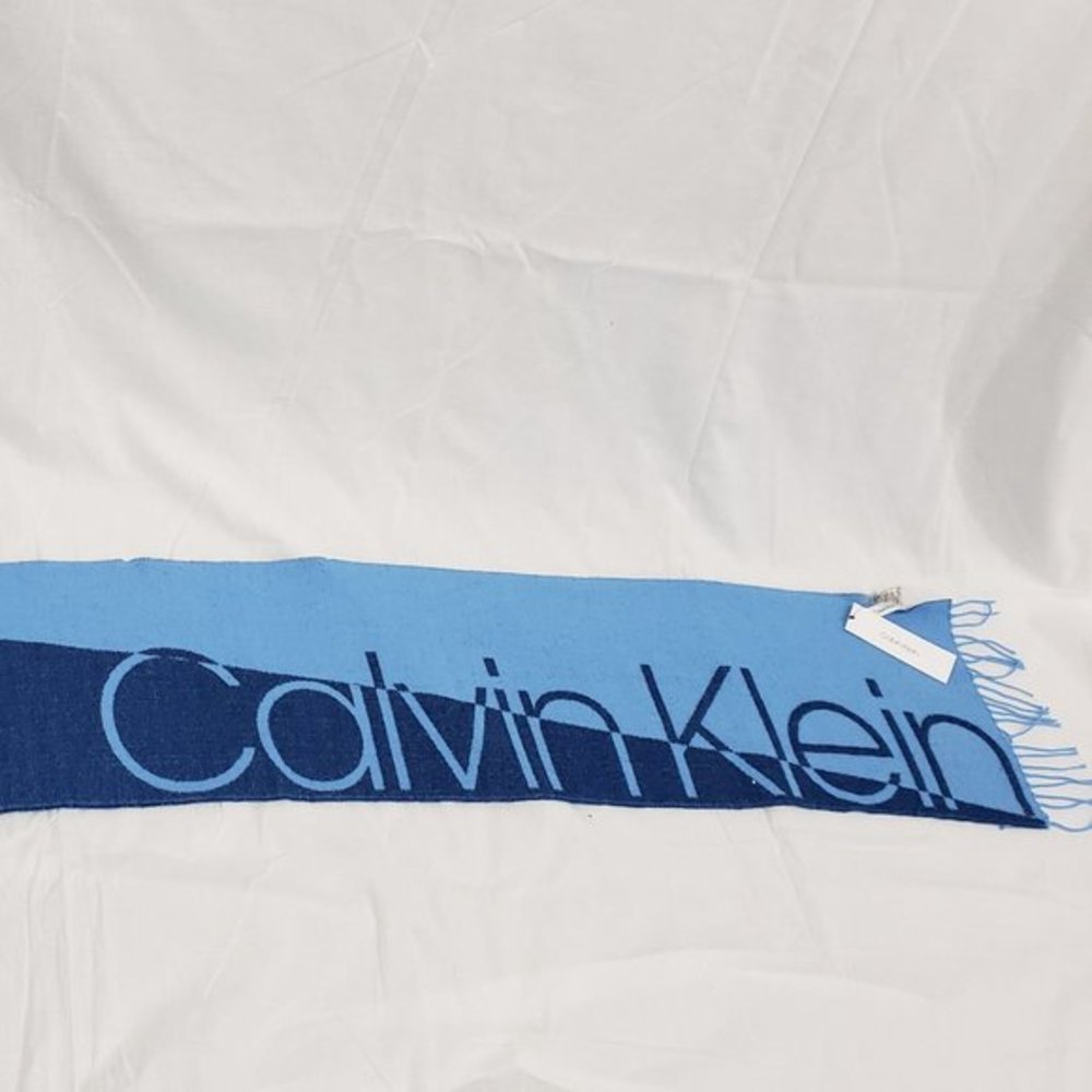 NWT Calvin Klein Large Logo Woven Scarf - Picture 2 of 4